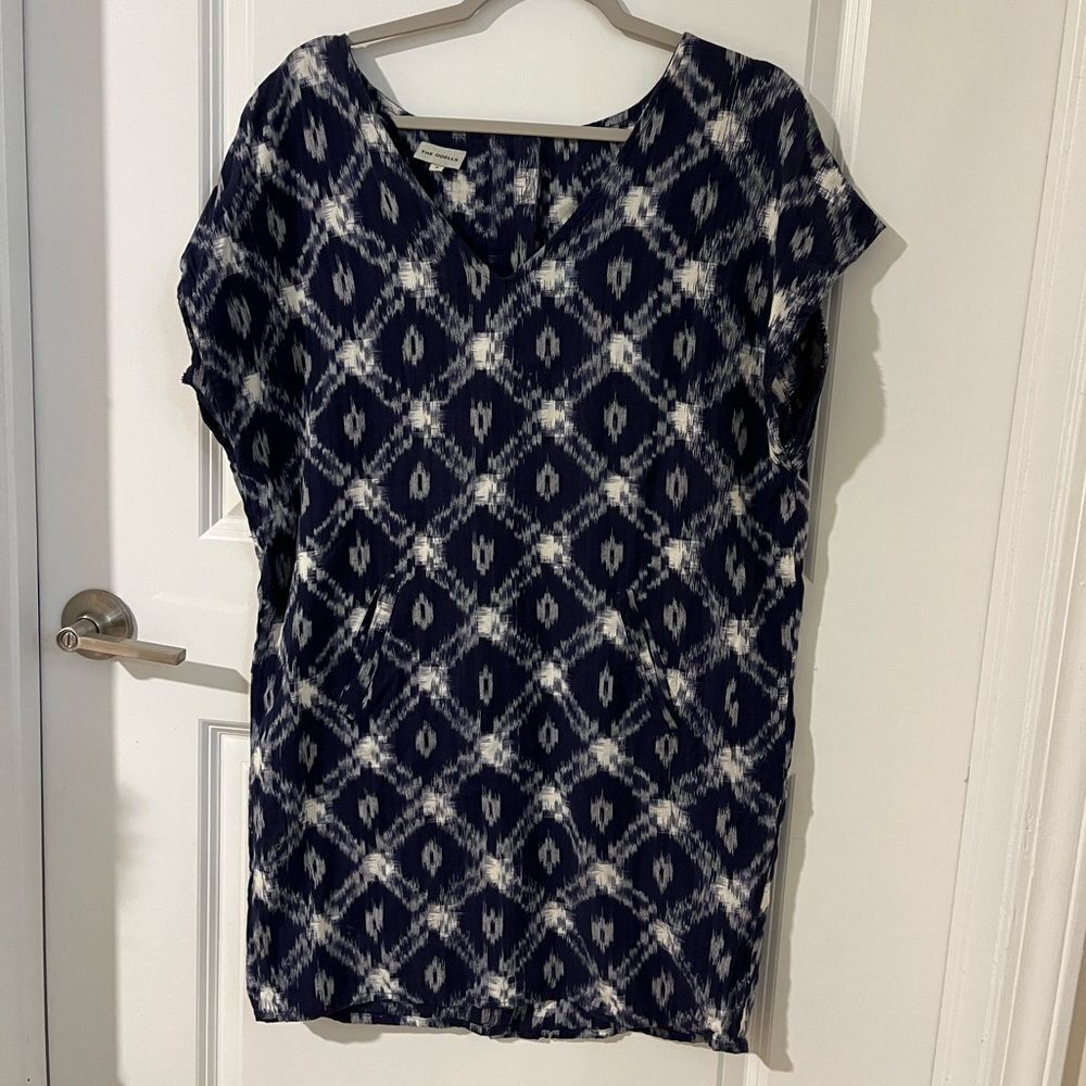 The Odell’s Navy & White Ikat Print Tunic Dress – Size Small